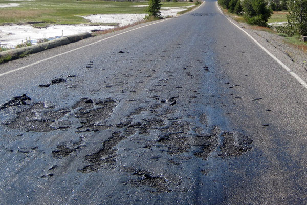 Вступили в силу ограничения на передвижение грузового транспорта по федеральным трассам в жаркую погоду.